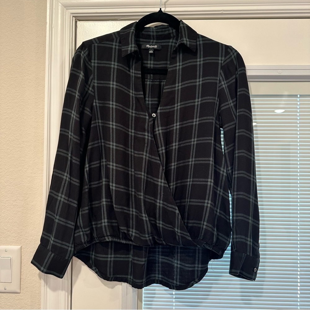 Madewell Wrap Front Shirt In Palma
Plaid Woman's Size Small Style G8903